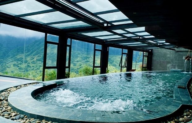 Tus Dej Pool at Sapa Jade Hill Resort